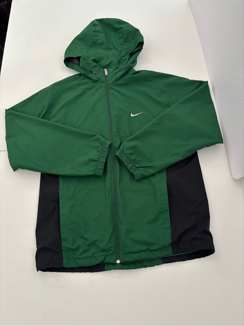 Nike Green And Black Windbreaker Hooded Jacket Size XL